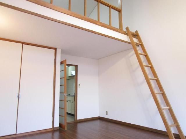 1K Loft Apartment for Rent in Yamagata City - Thumbnail 4