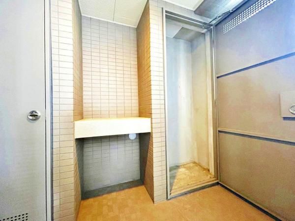 3LDK Apartment for Sale in Urawa, Saitama City - Thumbnail 2