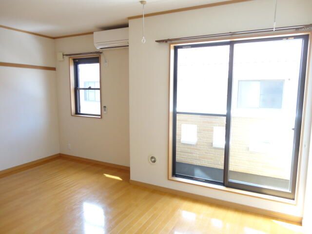 1K Apartment for Rent in Sano, Tochigi - 27.94 sqm - Thumbnail 4