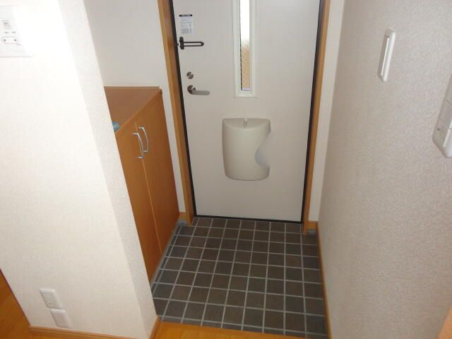 1K Apartment for Rent in Sano, Tochigi - 27.94 sqm - Thumbnail 2