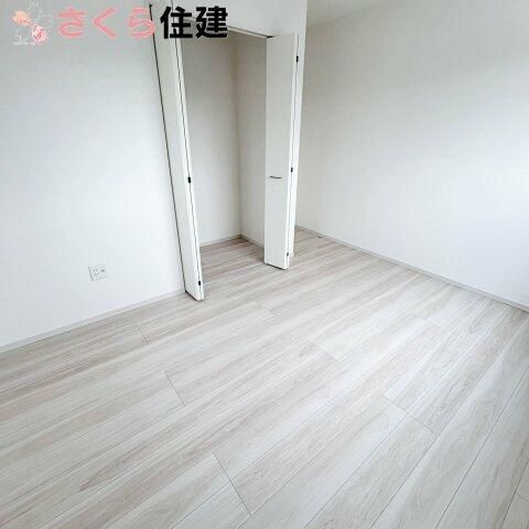 New 4-Bedroom House in Utsunomiya with 3 Parking Spaces - Thumbnail 4