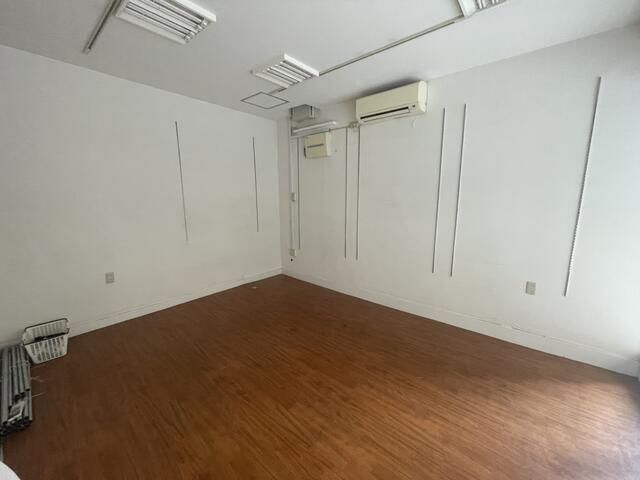 Commercial Space for Rent in Suginami, Tokyo - 16.5m² - Thumbnail 2