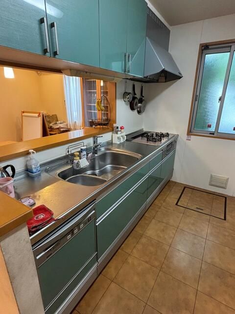 4LDK House for Sale in Takasaki, Gunma with Garden & Parking - Thumbnail 4