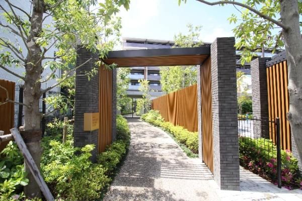 3LDK Apartment for Sale in Takatsu Ward, Kawasaki - Thumbnail 2
