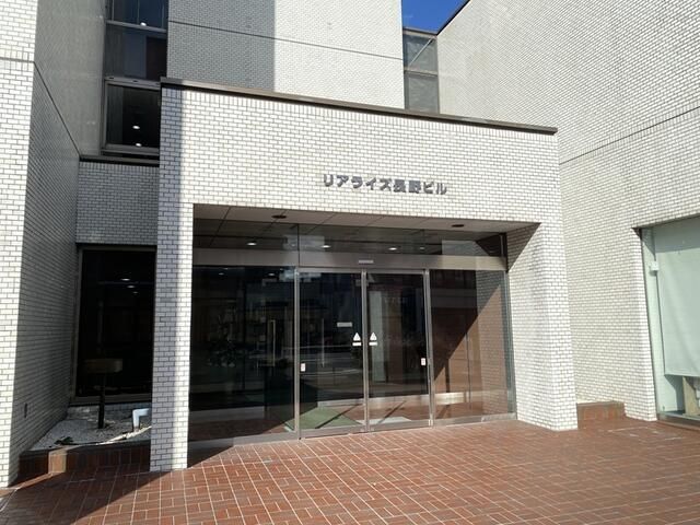 Spacious 379.62 sqm Office for Rent in Central Nagano City - Thumbnail 4