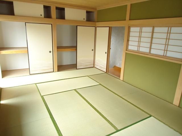 3SLDK House for Rent in Sagamihara, Kanagawa - 95 sqm - Thumbnail 2
