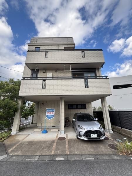 5SLDK Steel-Frame House for Sale in Kawaguchi, Saitama - Main Image