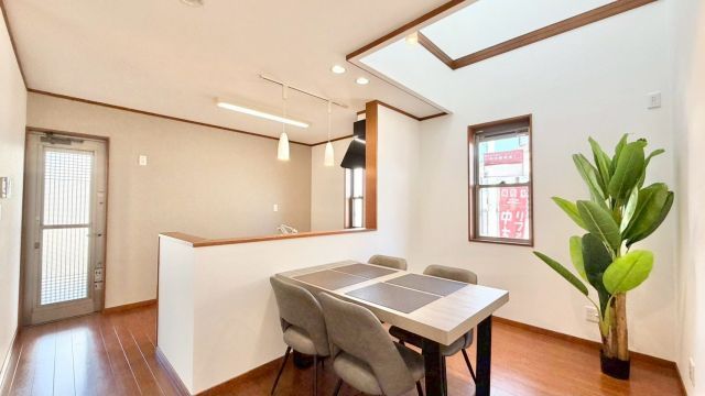 4LDK House for Sale in Yame, Fukuoka with Garden and Parking - Image 29