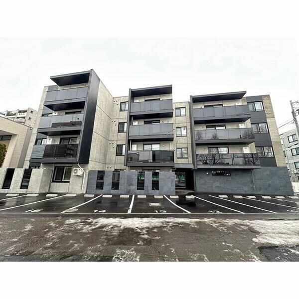 New 2LDK Apartment for Rent in Sapporo's Shiroishi Ward - Image 1