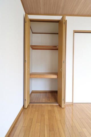 1K Apartment for Rent in Tamamura, Gunma - No Deposit - Thumbnail 2