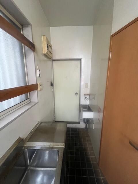 Shop with Living Quarters for Rent in Sagamihara, Kanagawa - Thumbnail 4