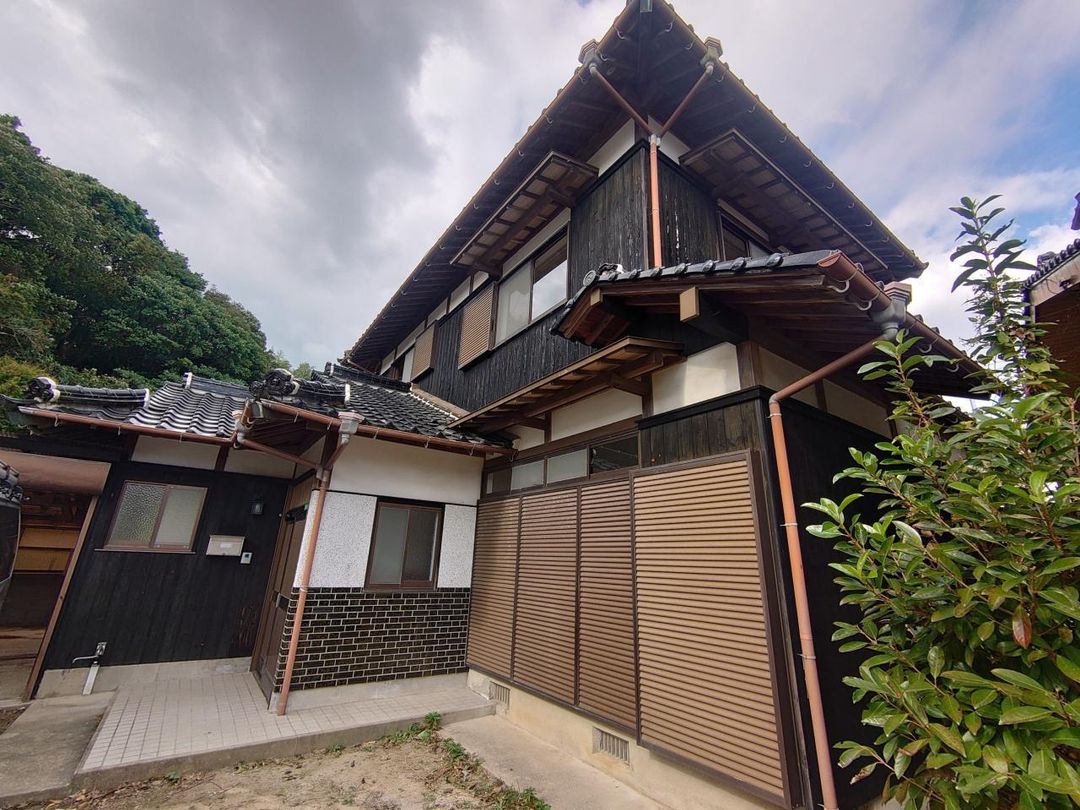 4LDK Detached House for Sale in Shimonoseki, Yamaguchi - Main Image