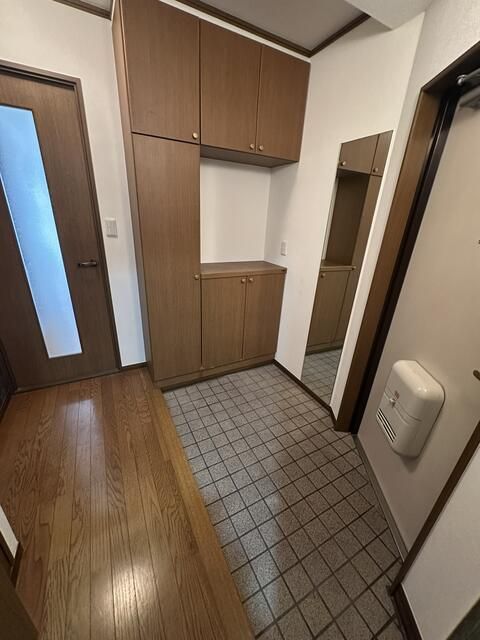 3LDK Apartment for Rent in Kawasaki Saiwai Ward Kanagawa - Thumbnail 3
