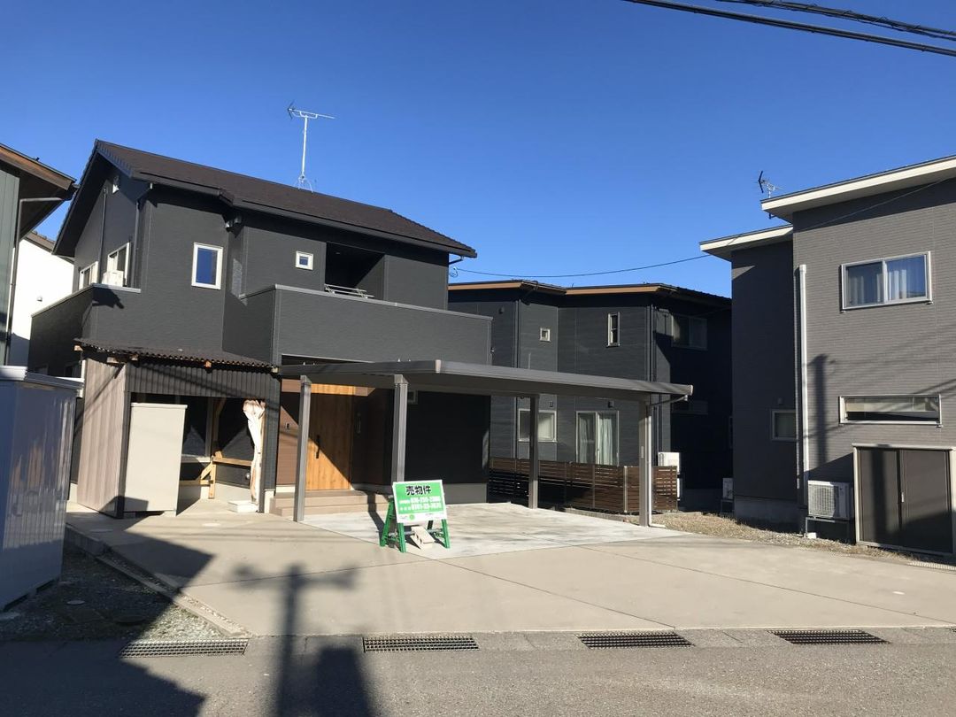 Modern 3LDK House for Sale in Komatsu, Ishikawa - Thumbnail 2