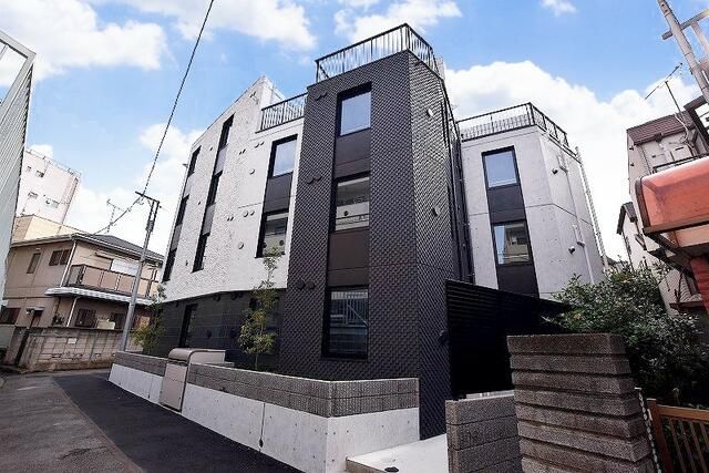 New 1DK Apartment for Rent in Kagurazaka, Shinjuku, Tokyo - Thumbnail 2