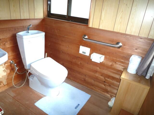 Renovated 1900 House on 11,500 sqm Land in Toei, Aichi - Thumbnail 4