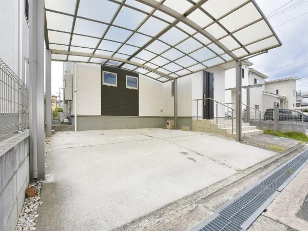 2017-Built 4LDK Detached House in Izumisano, Osaka - Thumbnail 3