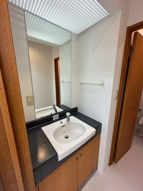 Commercial Space for Rent in Machida, Tokyo - 48.94 sqm - Thumbnail 3