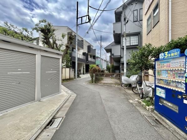 3SLDK Detached House for Sale in Itabashi, Tokyo - Thumbnail 4