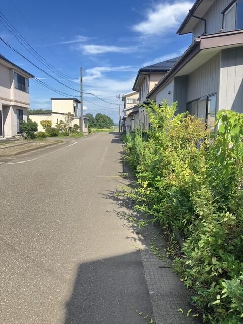 5DK Detached House for Sale in Joetsu, Niigata on 215㎡ Corner Lot - Thumbnail 3