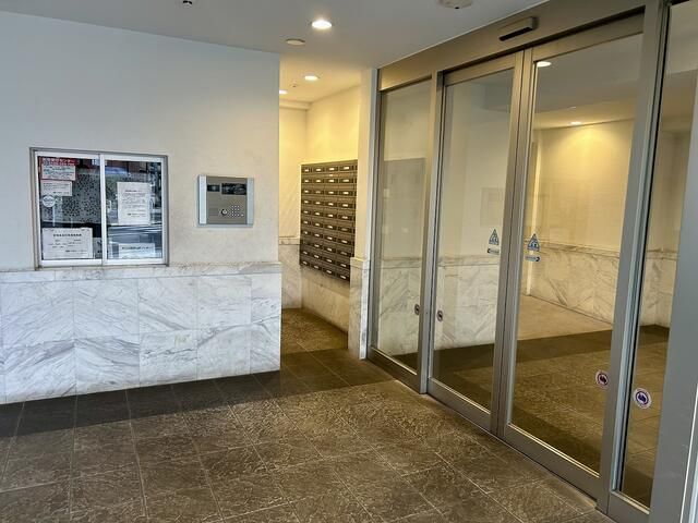 2LDK Apartment for Sale in Higashi-Ome, Ome City, Tokyo - Thumbnail 3