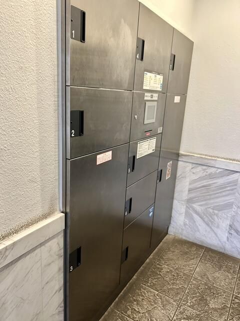 2LDK Apartment for Sale in Higashi-Ome, Ome City, Tokyo - Thumbnail 4