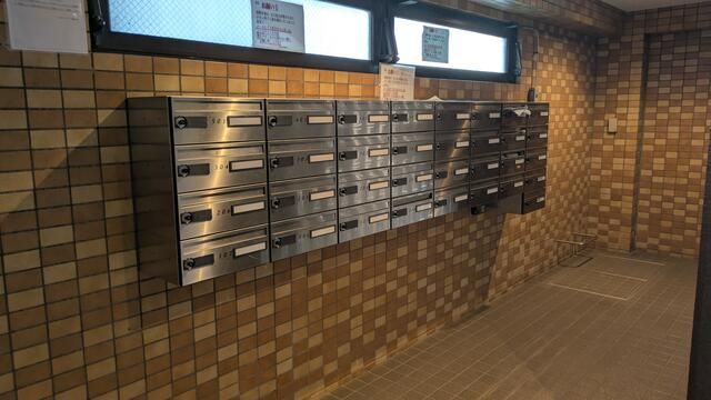 2LDK Apartment for Sale in Tsurumi-ku, Yokohama, Kanagawa - Thumbnail 2