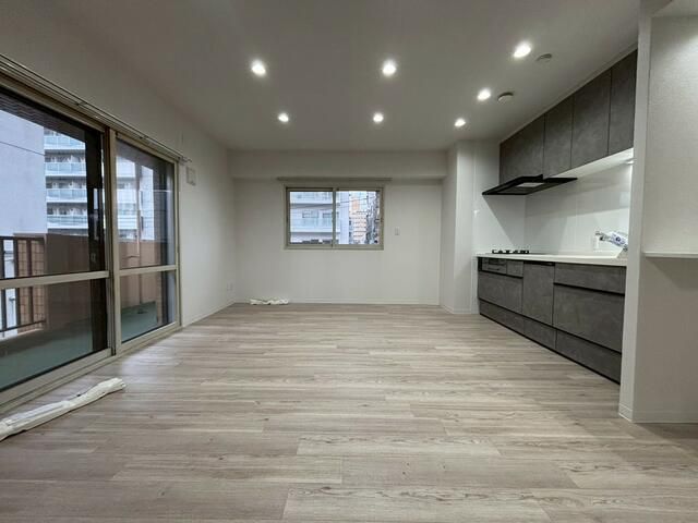 2LDK Condominium for Sale in Sapporo, Hokkaido - Thumbnail 4
