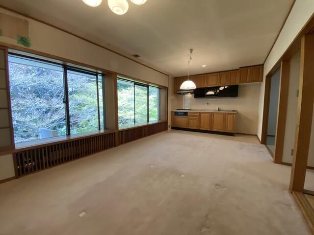 2LDK Apartment for Sale in Hakone, Kanagawa - 62.07 sqm - Thumbnail 3