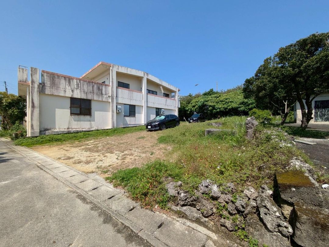 339 sqm Residential Land for Sale in Yaese Town, Okinawa - Thumbnail 2
