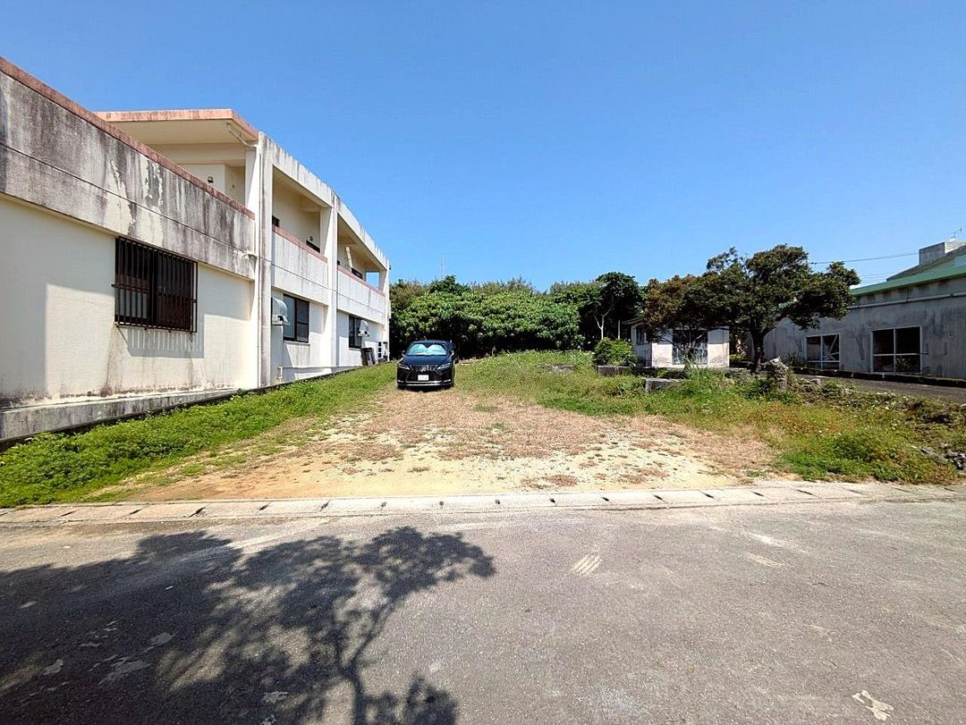 339 sqm Residential Land for Sale in Yaese Town, Okinawa - Thumbnail 3