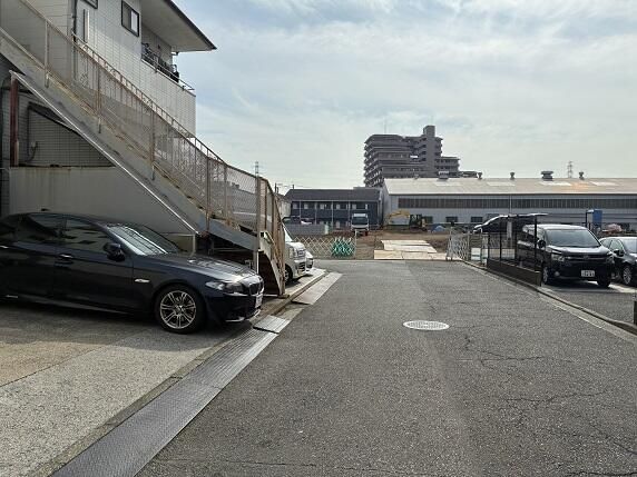 Industrial Property for Sale in Kohoku Ward, Yokohama - Thumbnail 3