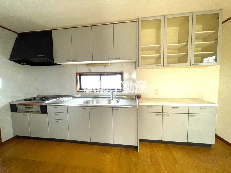 Spacious 4LDK Detached House in Yoshinogari, Saga Prefecture - Thumbnail 4