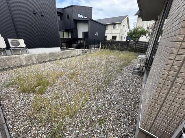 Modern 4SLDK House for Sale in Fukui City with 3 Parking Spaces - Thumbnail 2