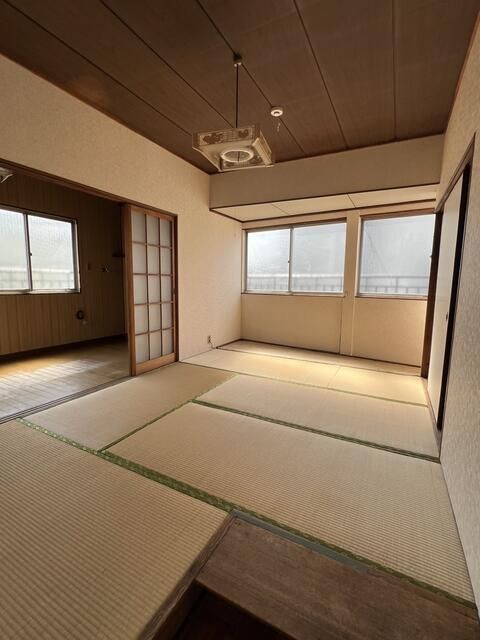 1K Apartment for Rent in Sumida, Tokyo - Near Keisei Hikifune Station - Thumbnail 3