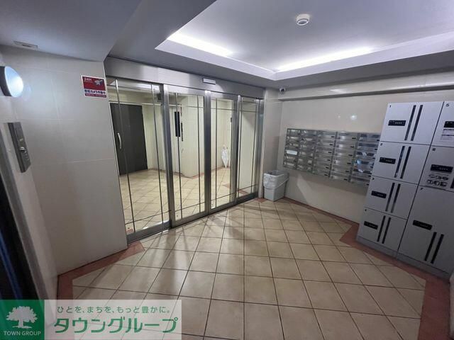 Dolce Bunkyo Koishikawa 1R Apartment for Sale in Tokyo - Thumbnail 2