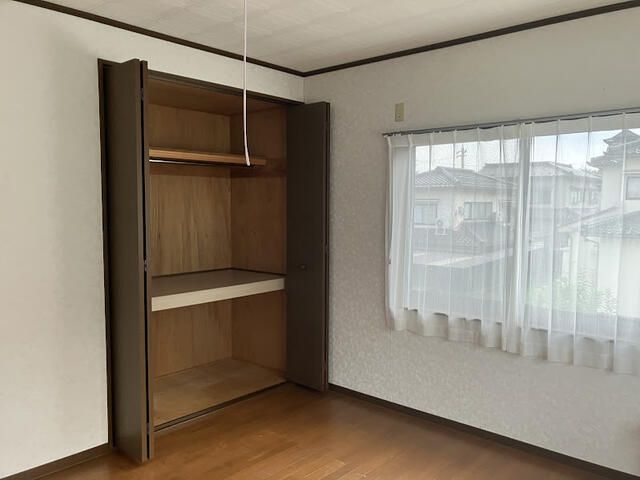 4LDK House for Sale in Toyama City with 299.7 sqm Land - Thumbnail 3