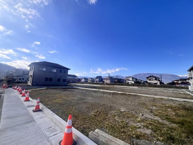 232 sqm Residential Land for Sale in Central City, Yamanashi - Thumbnail 3