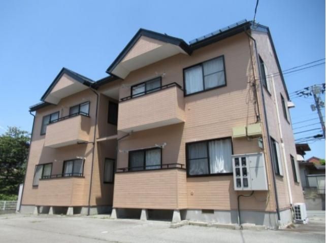 Front Hermes 2DK Apartment for Rent in Yamagata City - Thumbnail 2