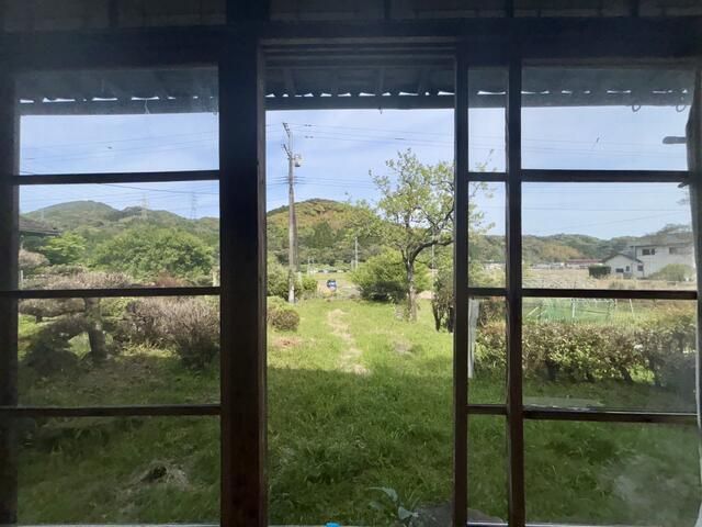 1952 Traditional Japanese House on Large Plot in Satsumasendai, Kagoshima - Image 1