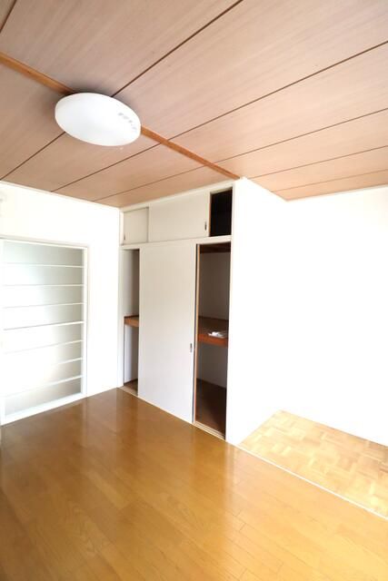 1K Apartment in Kōnan-ku, Yokohama Near Kamiōoka Station - Thumbnail 2