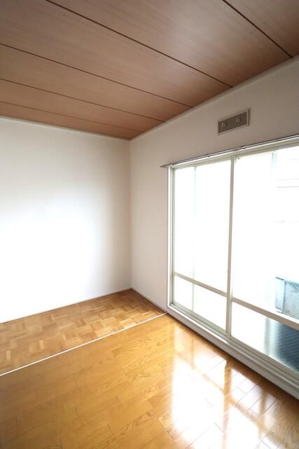 1K Apartment in Kōnan-ku, Yokohama Near Kamiōoka Station - Thumbnail 3