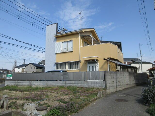 3SDK House for Sale in Kasukabe, Saitama - 105.64 sqm - Thumbnail 2
