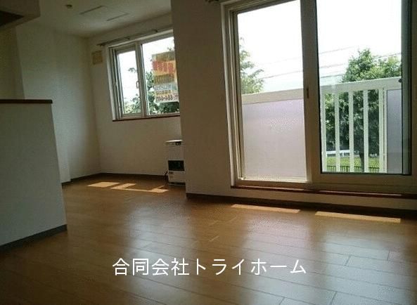Apartment Building for Sale in Kita Ward, Sapporo, Hokkaido - Thumbnail 3