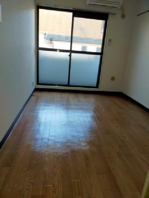 Sky Court Hiyoshi 1K Apartment for Rent in Yokohama - Thumbnail 2