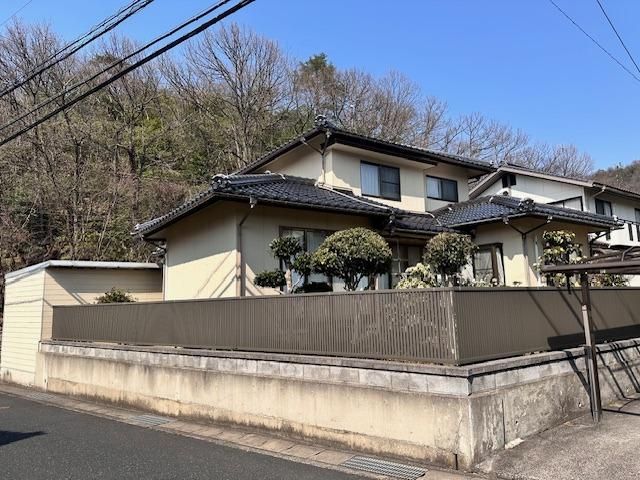 5LDK Detached House with Garden in Tottori City - Main Image