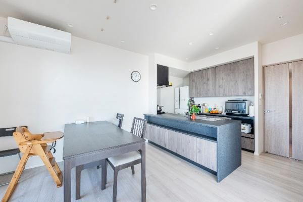 3LDK Apartment for Sale in Makuhari Bay Park, Chiba City - Thumbnail 4