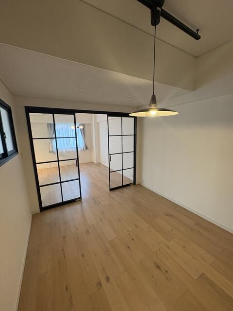 1LDK Apartment for Sale in Zushi, Kanagawa - Thumbnail 4