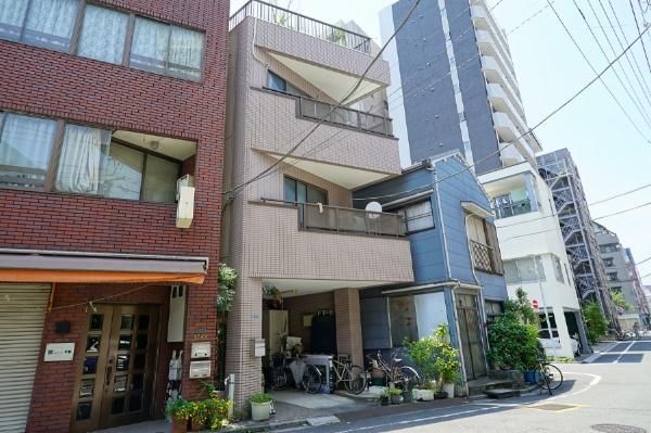 7SLDK Detached House for Sale in Taito, Tokyo - Thumbnail 2