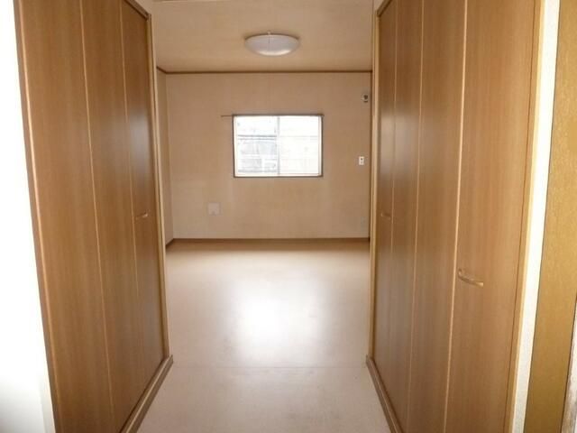 1DK Apartment for Rent in Ayase City, Kanagawa - 40.13 sqm - Thumbnail 3